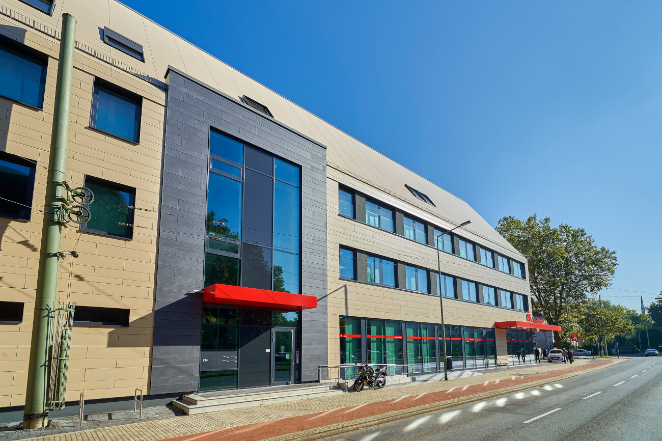 Tonality ceramic facade at Sparkasse Duisburg