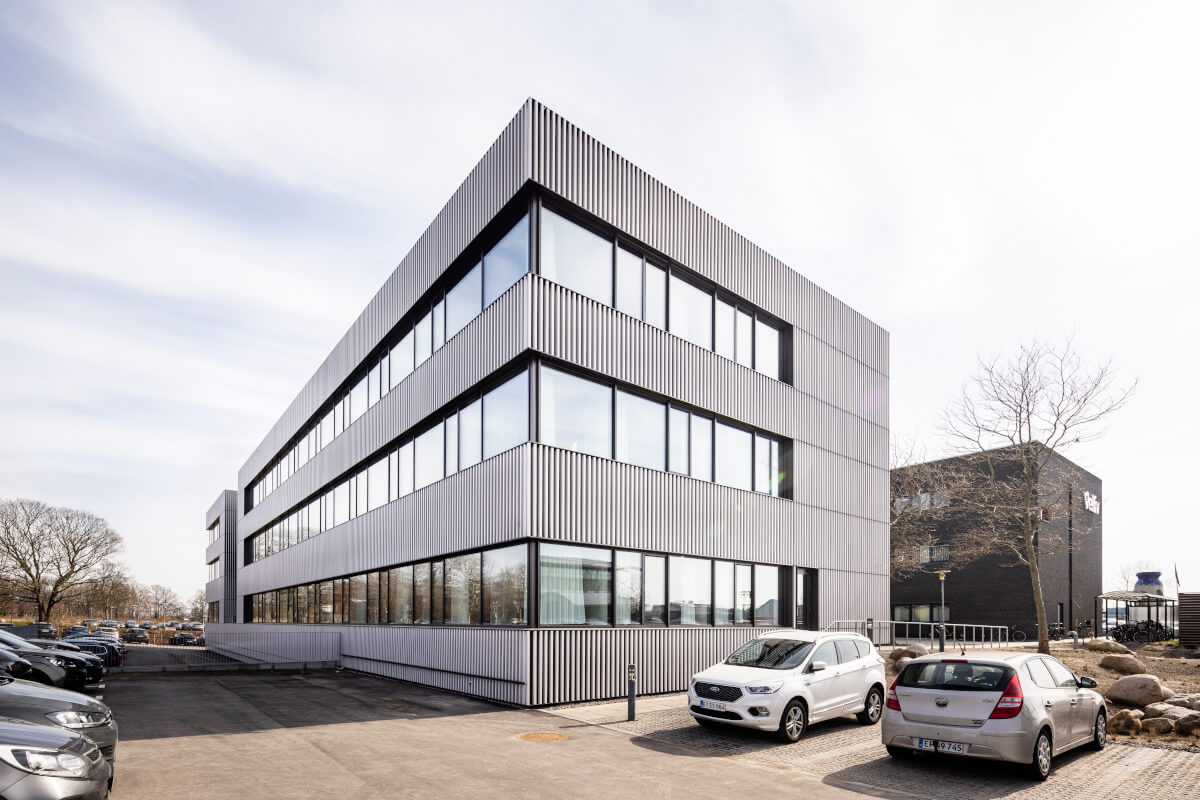 Tonality-Reference Velliv Ballerup Office Denmark Office Cladding Terracotta Facade